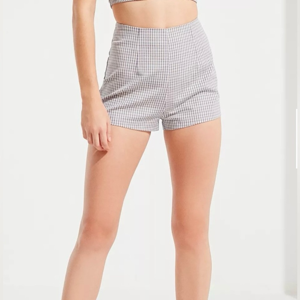 Urban Outfitters High Waisted Plaid Shorts Size Small